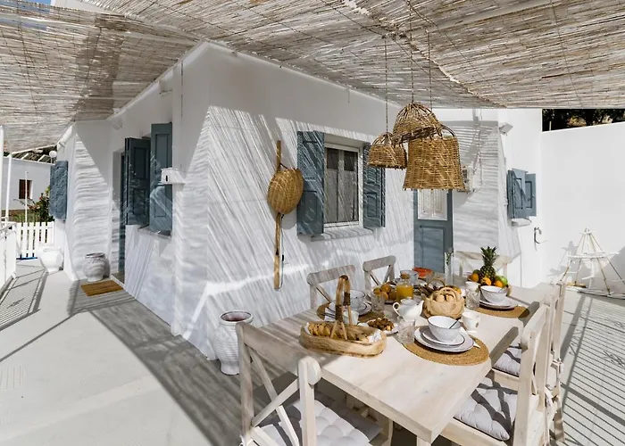 Menori Luxury Suite